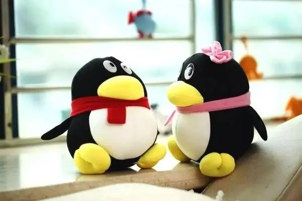 如何将一个QQ帐号上的Q币转移到另一个QQ号上?